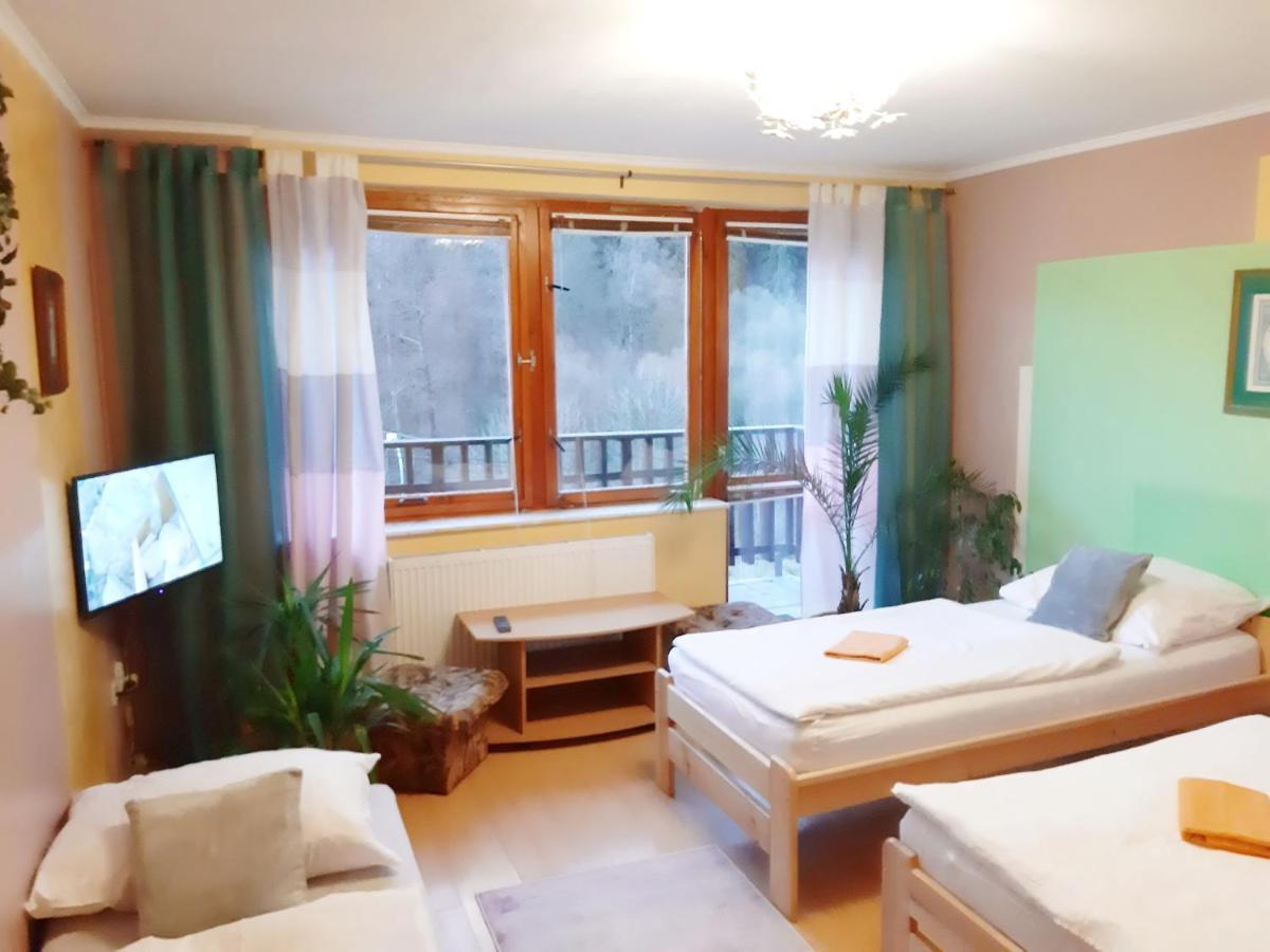 Penzion Havaj Karlovy Vary Esterno foto
